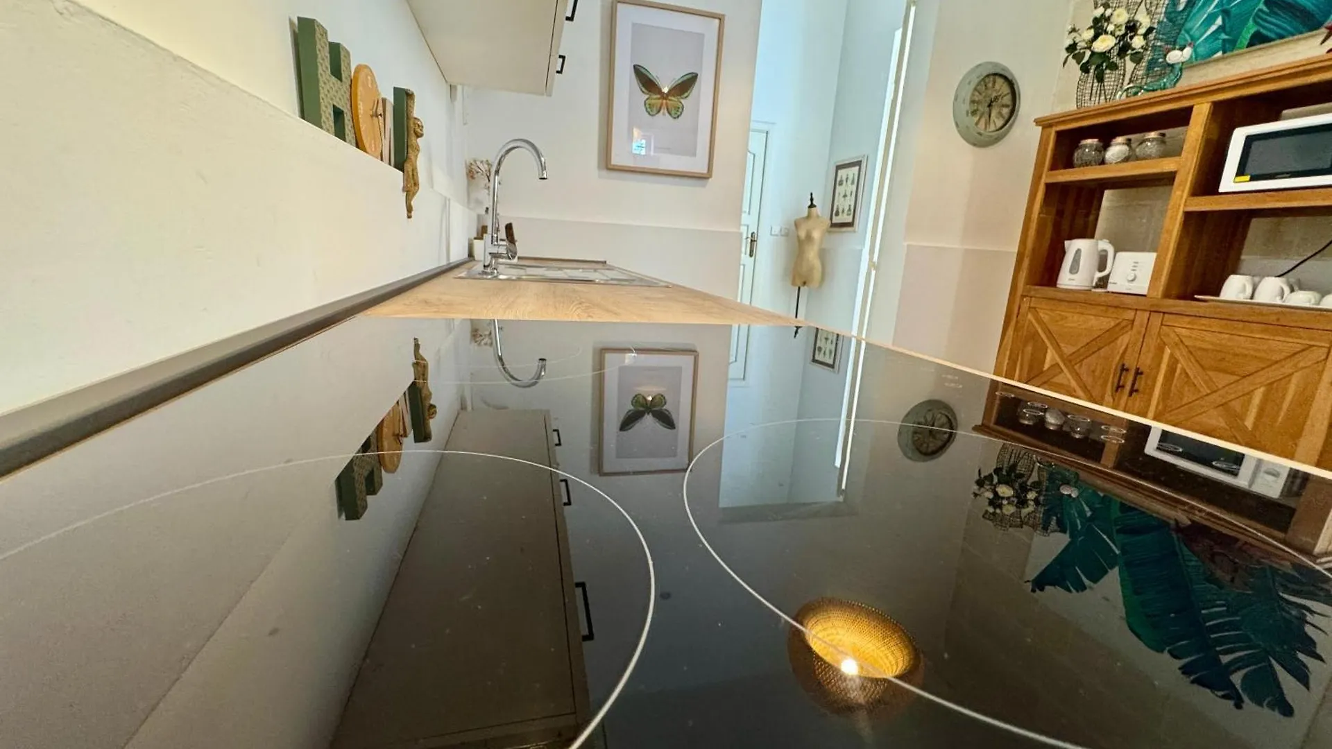 Central Apartment Near Valletta - Boutique Style For Adults - Historic, Gastronomical, Summer Trips Msida Malta
