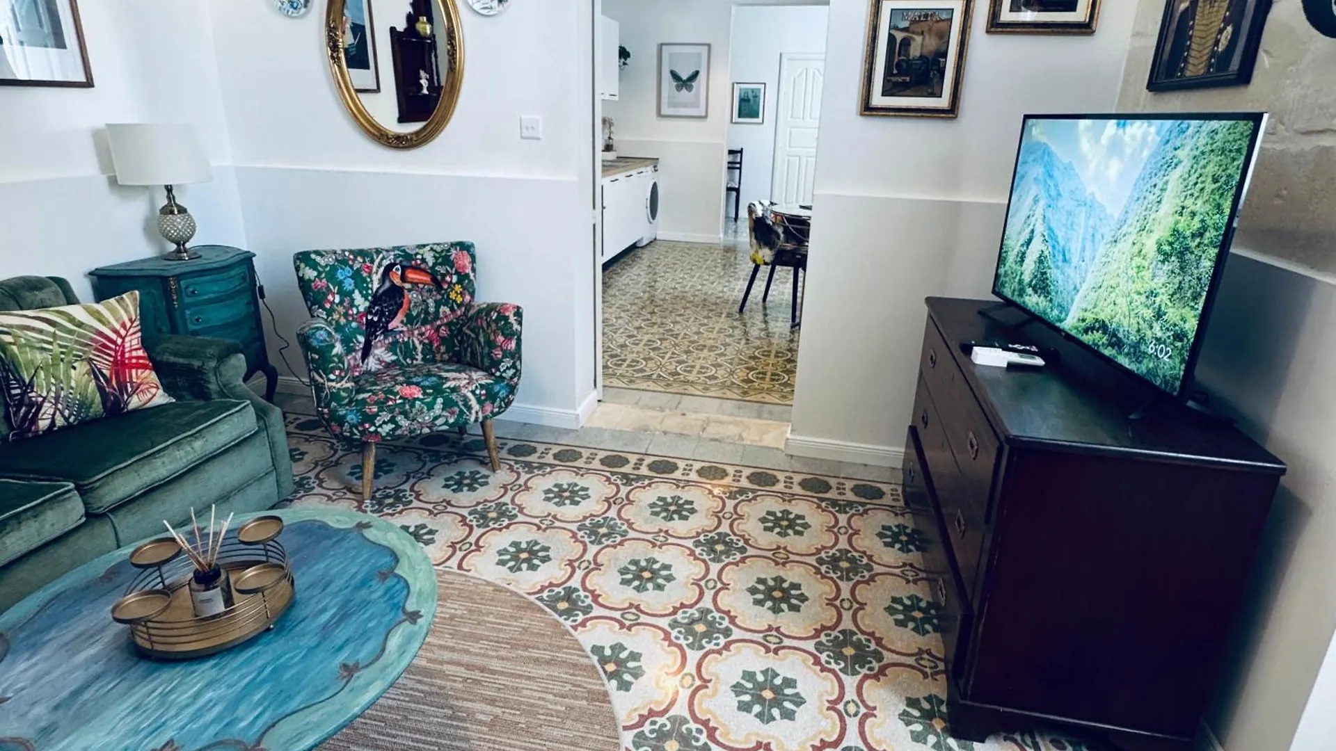 Central Apartment Near Valletta - Boutique Style For Adults - Historic, Gastronomical, Summer Trips Msida
