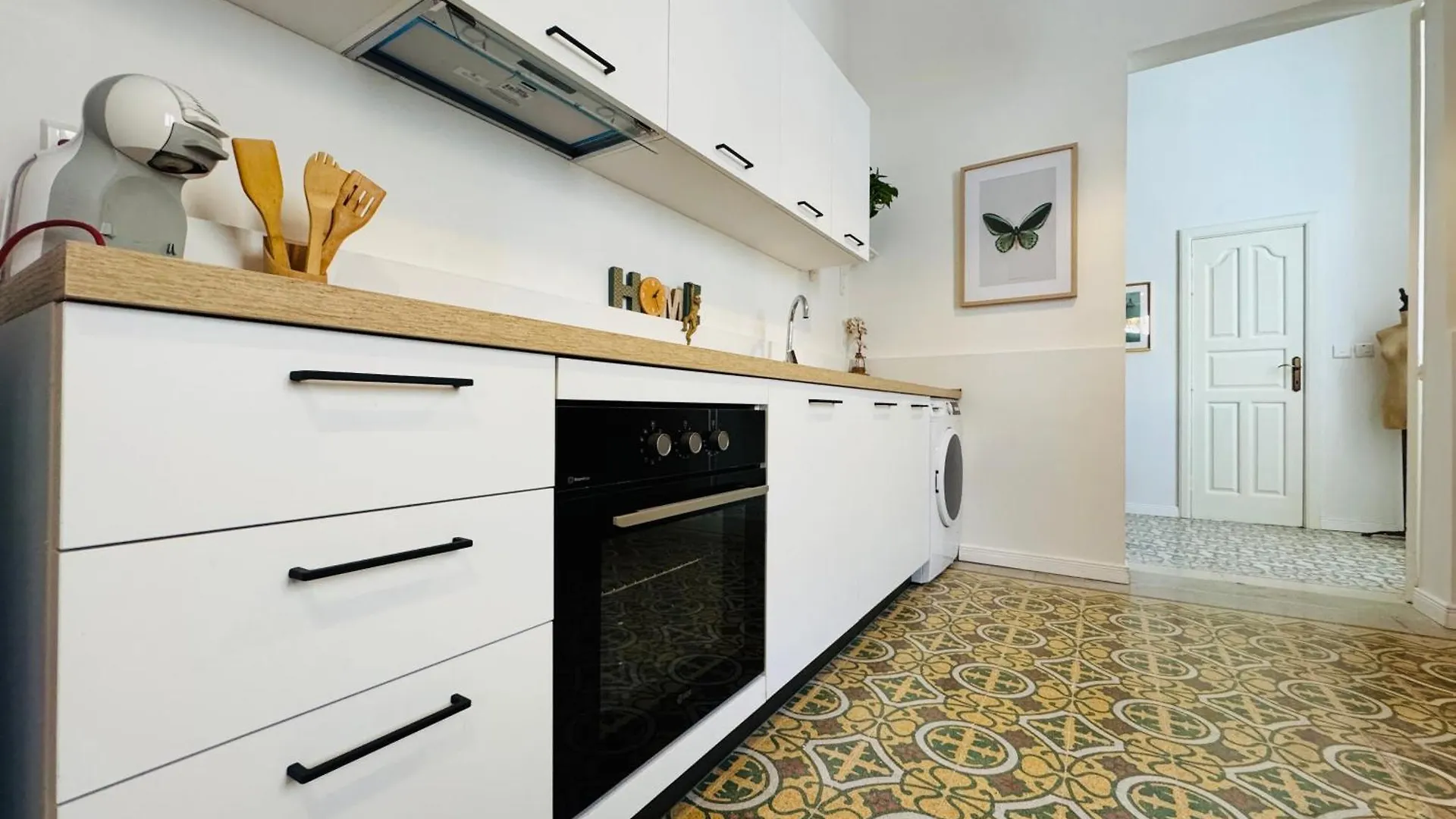 Central Apartment Near Valletta - Boutique Style For Adults - Historic, Gastronomical, Summer Trips Msida
