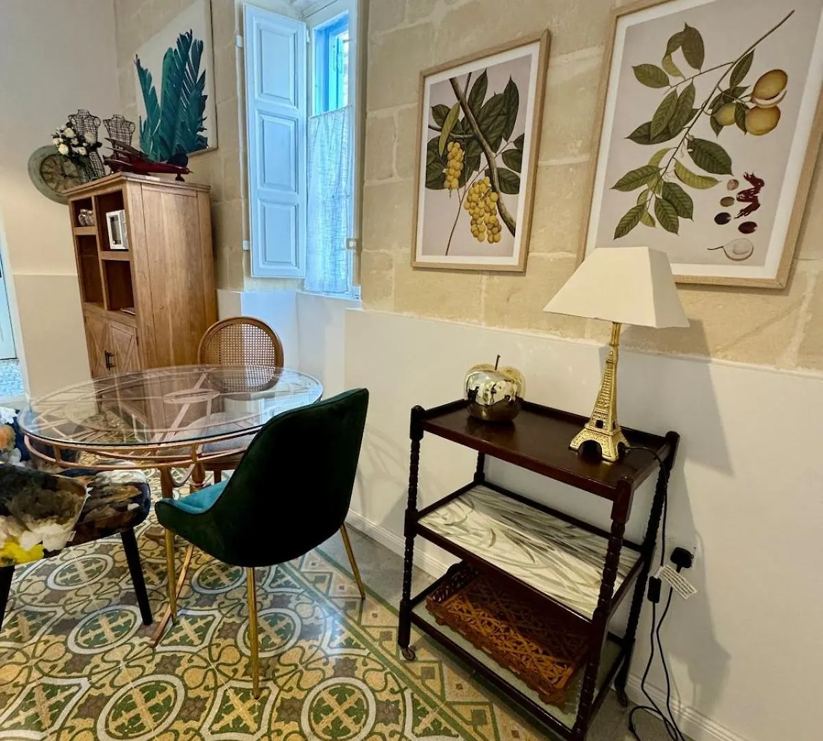 Central Apartment Near Valletta - Boutique Style For Adults - Historic, Gastronomical, Summer Trips Msida Malta