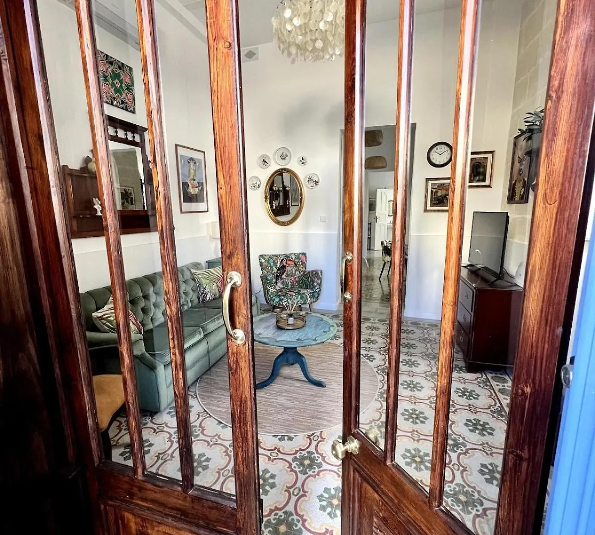 Central Apartment Near Valletta - Boutique Style For Adults - Historic, Gastronomical, Summer Trips Msida